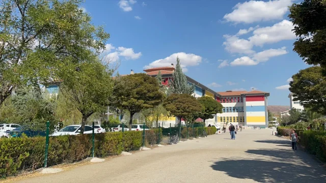 Aksaray'da Okulda Şok: Müdür Saldırıya Uğradı