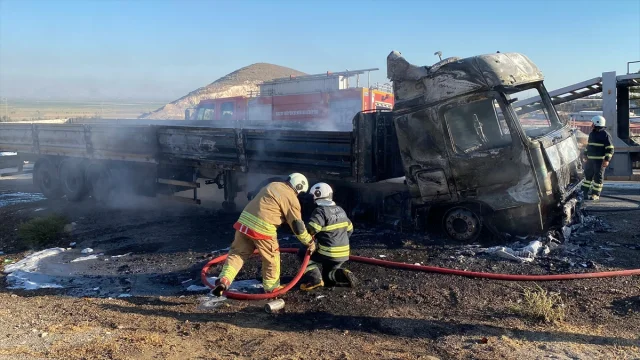 Hatay'da İtfaiyenin Zamana Karşı Yarışı Nefes Kesti
