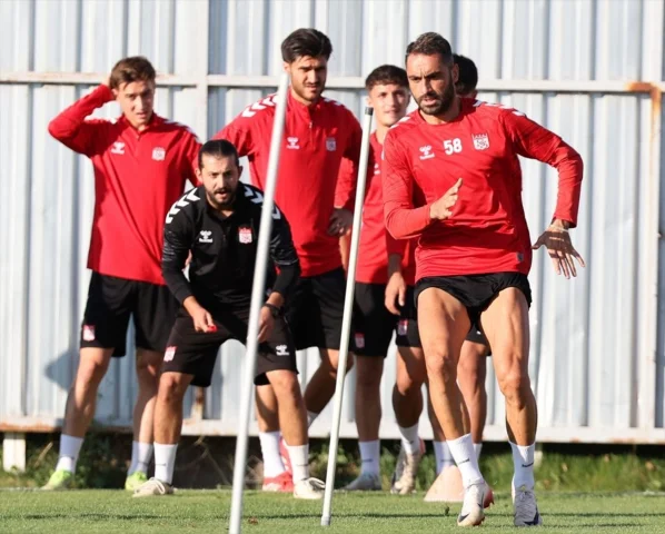 Sivasspor'un Sarıyer Maçı Öncesi Heyecanlı Hazırlıkları