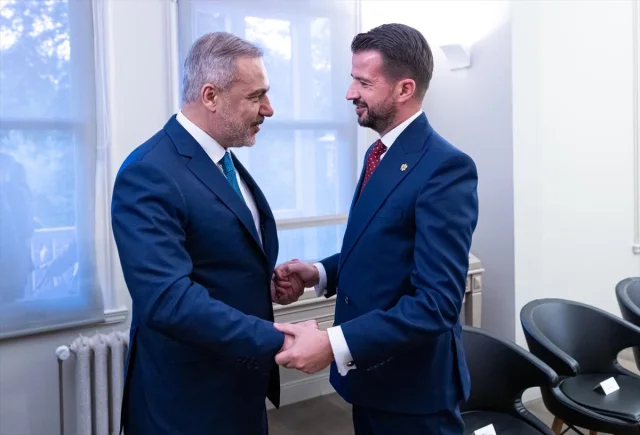 Bakan Fidan'dan Karadağ Ziyareti: Sürpriz Görüşme