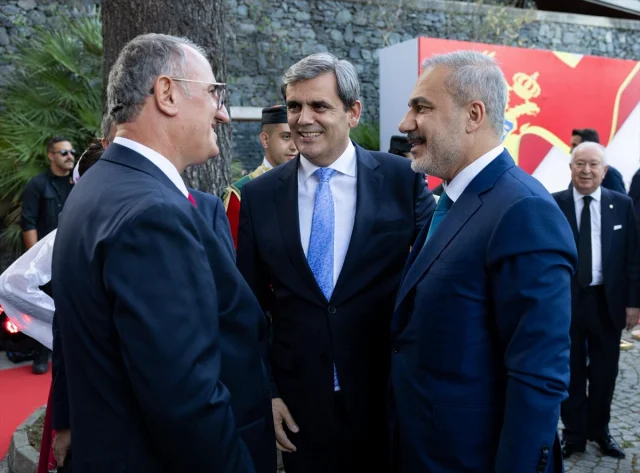 Bakan Fidan'dan Karadağ Ziyareti: Sürpriz Görüşme