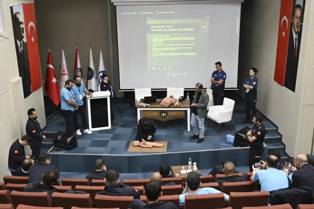 Savaş Muhabirliği Eğitimiyle Gazeteciler Tehlike Bölgesine Hazırlanıyor