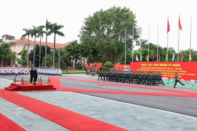 Bakan Yaşar Güler Vietnam'da Sürpriz Anlaşmalara İmza Attı