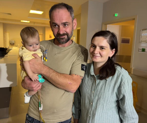 İzmir'de Mucize: İki Bebek Karaciğer Nakliyle Hayata Döndü