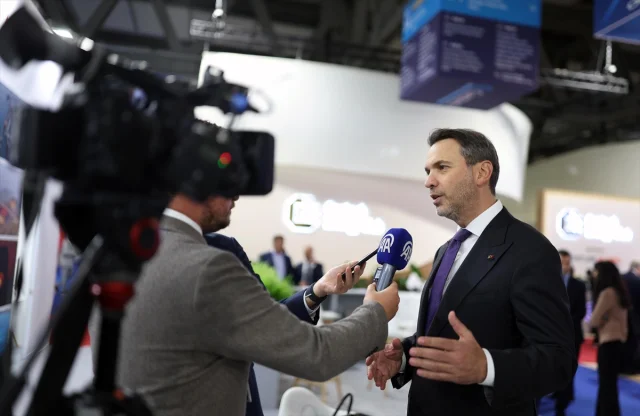 Türkiye'nin Enerji Planları Gastech Forumu'nda Açıklandı