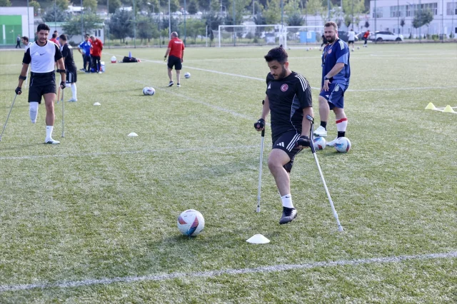 Hayalini Gerçekleştiren Genç Futbolcu Ampute Milli Takımı'nın Yıldızı Oldu