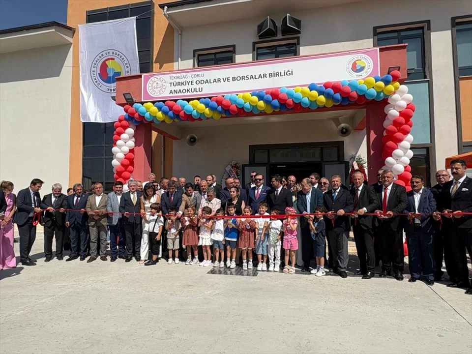 Rifat Hisarcıklıoğlu'ndan Eğitime Büyük Yatırım: Tekirdağ'da Yeni Okul Açıldı