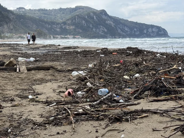 İnkumu Sahilindeki Kirlilik Şok Edici Boyutta: Çevre Felaket...