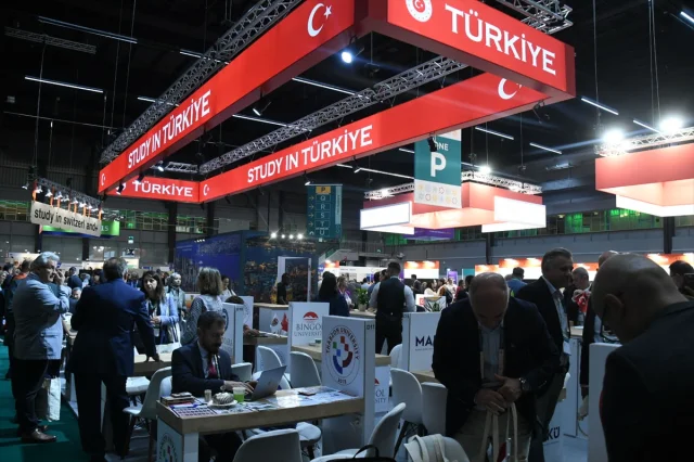 Göteborg'da Gerçekleşen Eğitim Fuarında Türkiye Rüzgarı