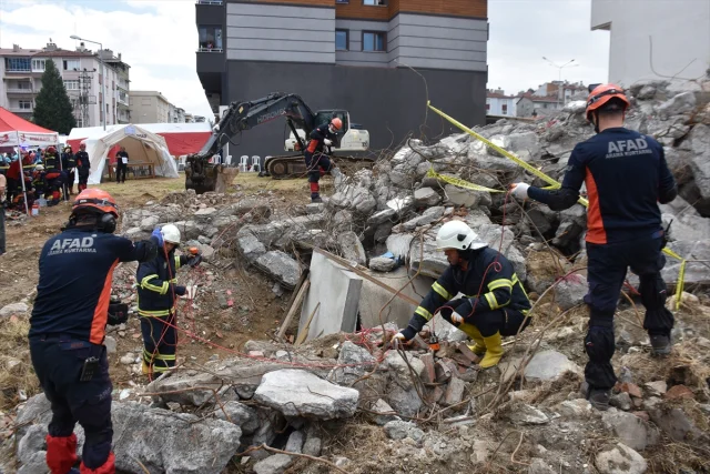 Sinop'u Sarsan Gerçek Deprem Senaryosu