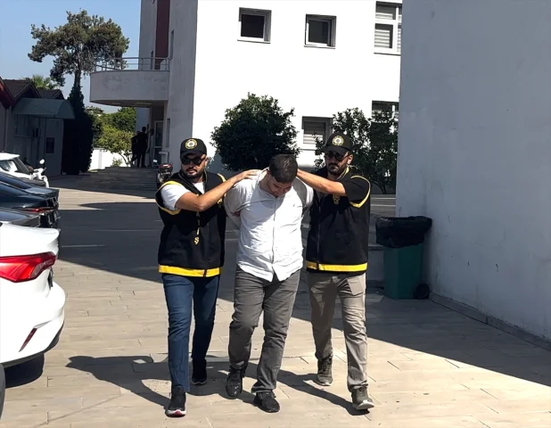 Yüreğir'de Korku Dolu Anlar: Belediye Başkanına Silahlı Saldırı