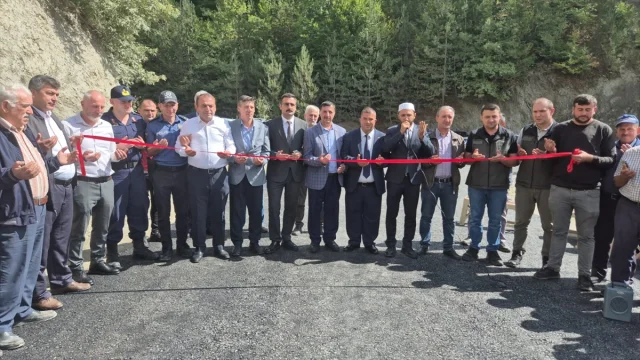 Kastamonu'nun Gururlu Köyü: Asfalt Yolun Tamamlanmasını Davul Zurna ile Kutladılar