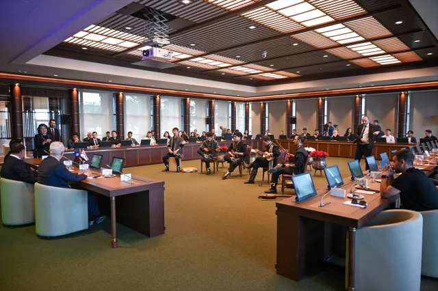 Kıbrıs'ın Geleceği Üzerine Kritik Buluşma: Gençler Ankara'da Bir Araya Geldi