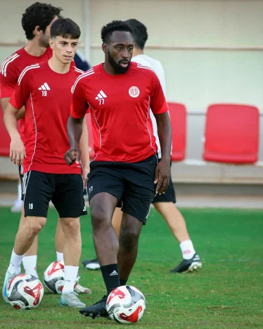 Antalyaspor'un Zorlu Samsunspor Maçı Öncesi Hazırlıkları Devam Ediyor
