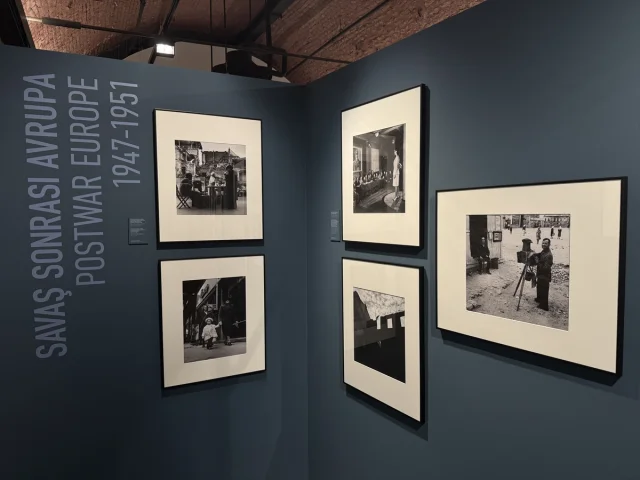 Tarihi Anların Peşinde Robert Capa Sergisi İstanbul'da