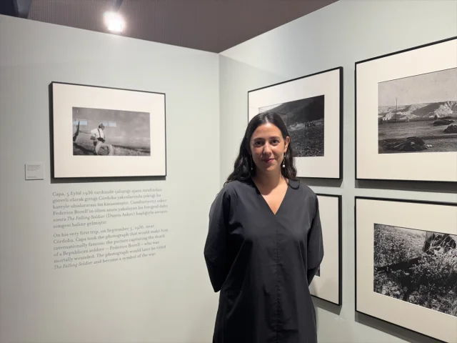 Tarihi Anların Peşinde Robert Capa Sergisi İstanbul'da