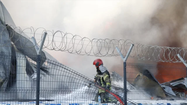 Kocaeli'nde Korkutan Yangın Panik Yarattı
