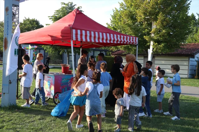 Sakarya'daki "Okula Merhaba" Şenliği Çocukları Neşeyle Karşıladı
