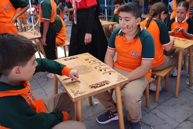 Erzincan'da Geleneksel Oyun Coşkusu: Bir Tır Dolusu Eğlence