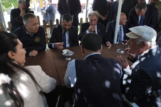 İçişleri Bakanı Yerlikaya Ağrı'da Halkın Nabzını Tuttu