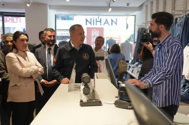 İçişleri Bakanı Yerlikaya Ağrı'da Halkın Nabzını Tuttu