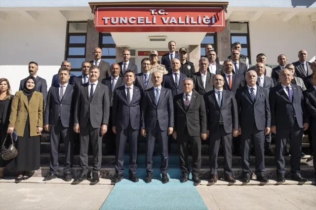 Ulaştırma Bakanı Tunceli'de Ülkenin Geleceğini Şekillendirdi