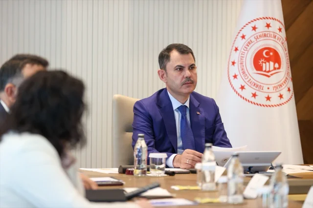 Türkiye'nin COP31 Adaylığında Kritik Görüşme: Çevre Bakanı Kurum Hareket Geçti