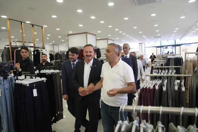 Yavuz Ağıralioğlu Muş'ta: Siyasetin Yeni Yolu