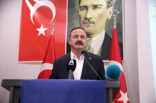 Yavuz Ağıralioğlu Muş'ta: Siyasetin Yeni Yolu