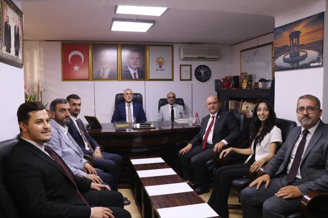 Bakan Işıkhan'ın Burdur Çıkarması: Siyasetin Nabzı Atıyor