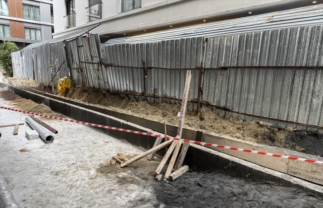 Kadıköy'deki Şantiyede Kaza Dramatik Anlara Sahne Oldu