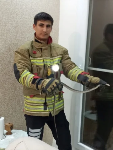 Hatay'da Korku Dolu Anlar: Evlerine Yılanlar Giren Aileler Ne Yaptı?