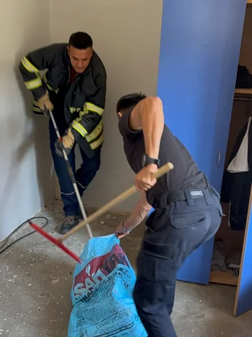 Hatay'da Korku Dolu Anlar: Evlerine Yılanlar Giren Aileler Ne Yaptı?