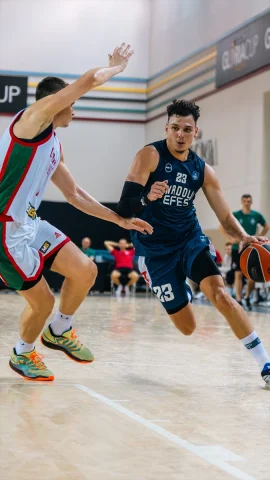 Anadolu Efes Tarihi Maçta Yenildi: Gloria Turnuvasından Şaşırtıcı Haberler