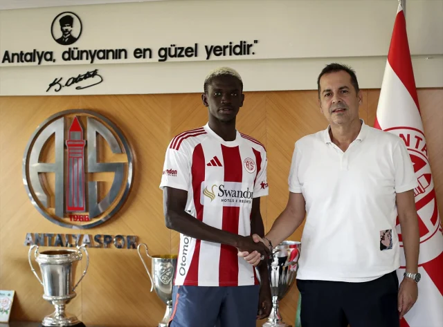 Antalyaspor'un Yeni Transferi Bachir Gueye Hakkında Tüm Detaylar