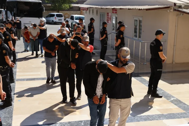 Şanlıurfa Merkezli Büyük DEAŞ Operasyonunda 10 Tutuklama