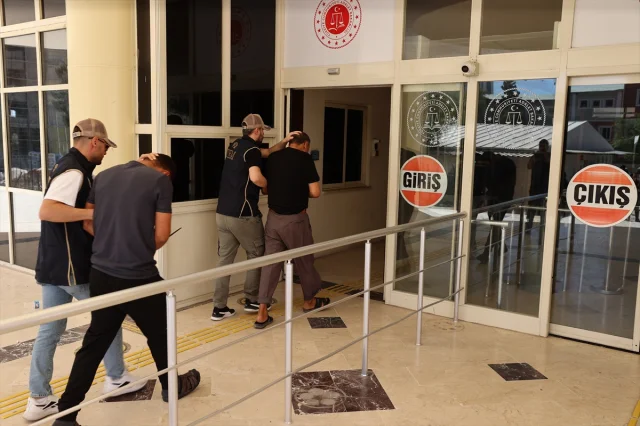 Şanlıurfa Merkezli Büyük DEAŞ Operasyonunda 10 Tutuklama