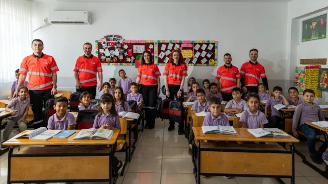 Türk Hava Yolları'nın İlginç Projesi: Uçak Koltuklarından Okul Çantalarına