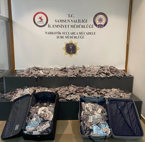 Samsun Otogarında Şok Baskın: Valizlerden Çıkanlar Polisleri...