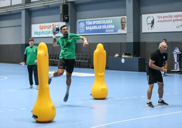Nilüfer Belediyespor Hentbolda Tarih Yazmaya Devam Ediyor