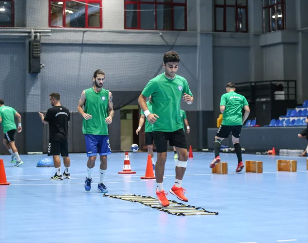 Nilüfer Belediyespor Hentbolda Tarih Yazmaya Devam Ediyor