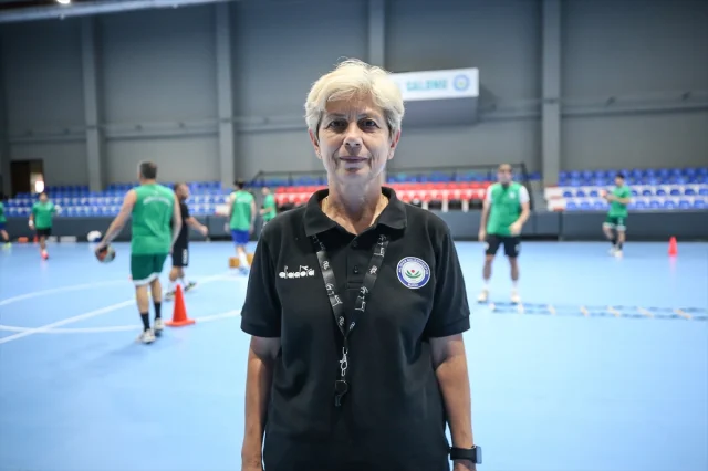 Nilüfer Belediyespor Hentbolda Tarih Yazmaya Devam Ediyor