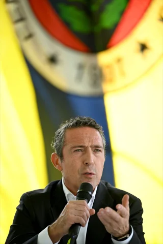 Fenerbahçe'nin Yeni Sezona Hazırlıkları ve Ali Koç'un Beklenmedik Açıklamaları