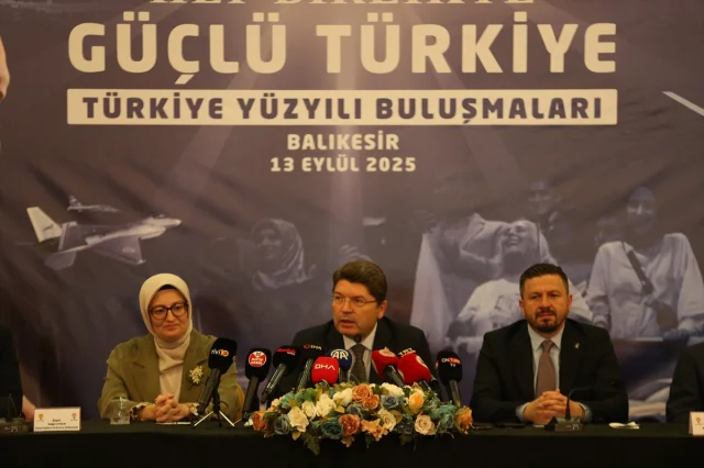 Adalet Bakanı Tunç Balıkesir'de: "Türkiye Yüzyılı Vizyonu ile Terörsüz Bir Gelecek Hedefliyoruz"