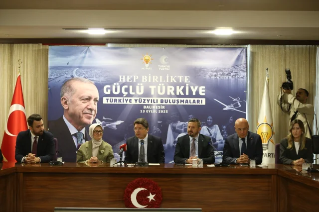 Adalet Bakanı Tunç Balıkesir'de: "Türkiye Yüzyılı Vizyonu ile Terörsüz Bir Gelecek Hedefliyoruz"