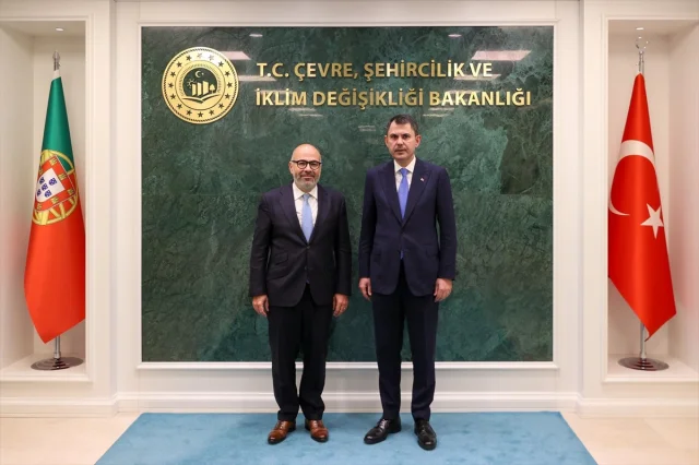 Bakan Kurum'un Konut Müjdeleri: Portekizli Bakan Takdir Etti