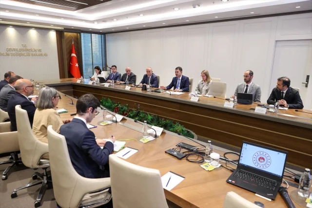 Bakan Kurum'un Konut Müjdeleri: Portekizli Bakan Takdir Etti