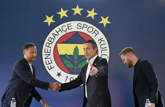Fenerbahçe'de Büyük Değişim: Domenico Tedesco ile Yepyeni Bir Dönem