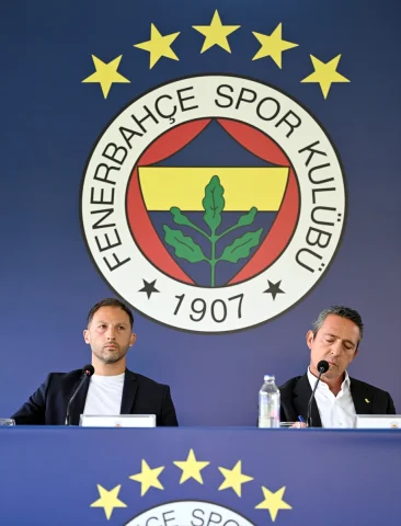 Fenerbahçe'de Büyük Değişim: Domenico Tedesco ile Yepyeni Bir Dönem