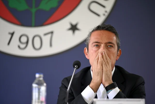 Fenerbahçe'de Büyük Değişim: Domenico Tedesco ile Yepyeni Bir Dönem